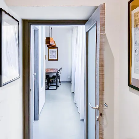 Tra Piazza Erbe E Piazza Bra Raffinata Maison *