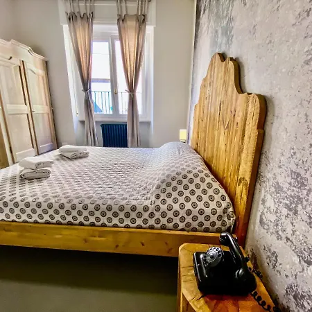 Гостевой дом Tra Piazza Erbe E Piazza Bra Raffinata Maison