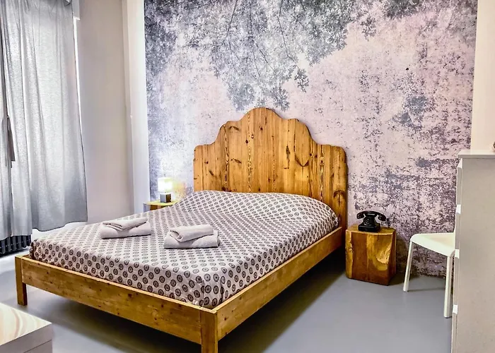 Гостевой дом Tra Piazza Erbe E Piazza Bra Raffinata Maison Верона