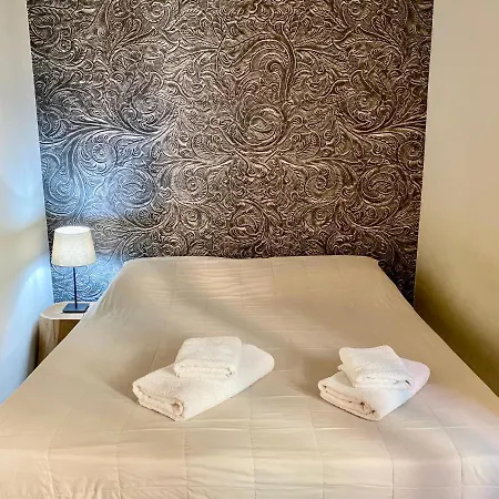 Tra Piazza Erbe E Piazza Bra Raffinata Maison