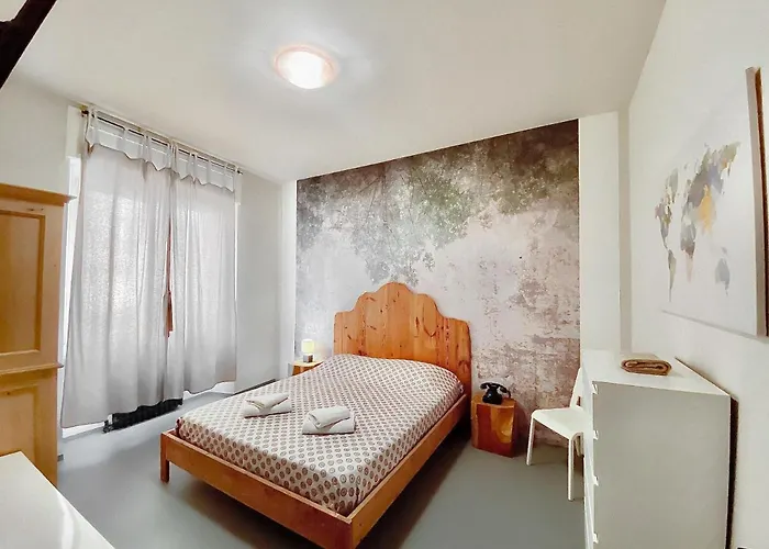 בית הארחה Tra Piazza Erbe E Piazza Bra Raffinata Maison *