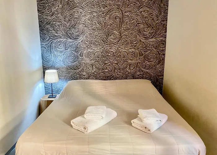 Tra Piazza Erbe E Piazza Bra Raffinata Maison